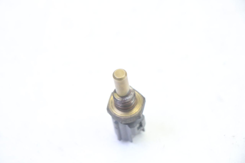 photo de SONDA DE TEMPERATURA DE AGUA SUZUKI BURGMAN 125 (2007 - 2014) - Otra perspectiva