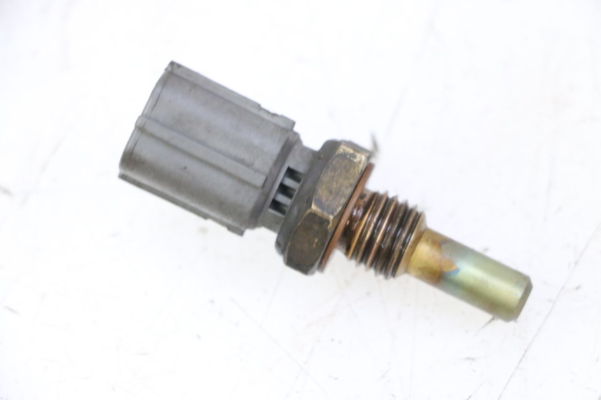 photo de SONDA DE TEMPERATURA DE AGUA SUZUKI BURGMAN 125 (2007 - 2014) - Detalle de la pieza