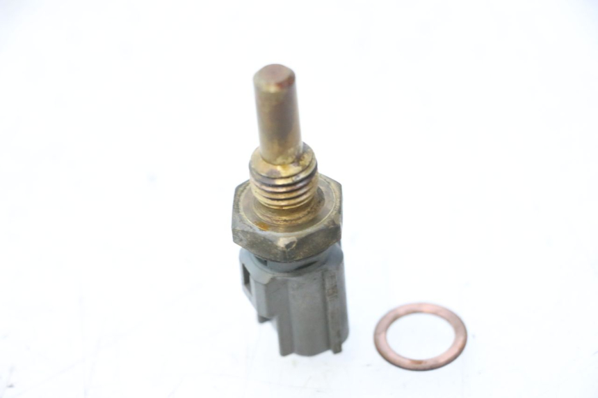 photo de SONDA DE TEMPERATURA DE AGUA SUZUKI BURGMAN 125 (2007 - 2014) - Detalle de la pieza