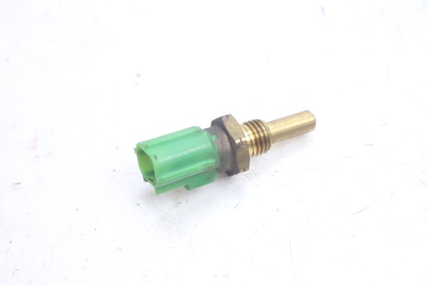 photo de SENSOR TEMPERATURA AGUA SUZUKI BURGMAN EXECUTIVE ABS 650 (2006 - 2012) - Detalle de la pieza