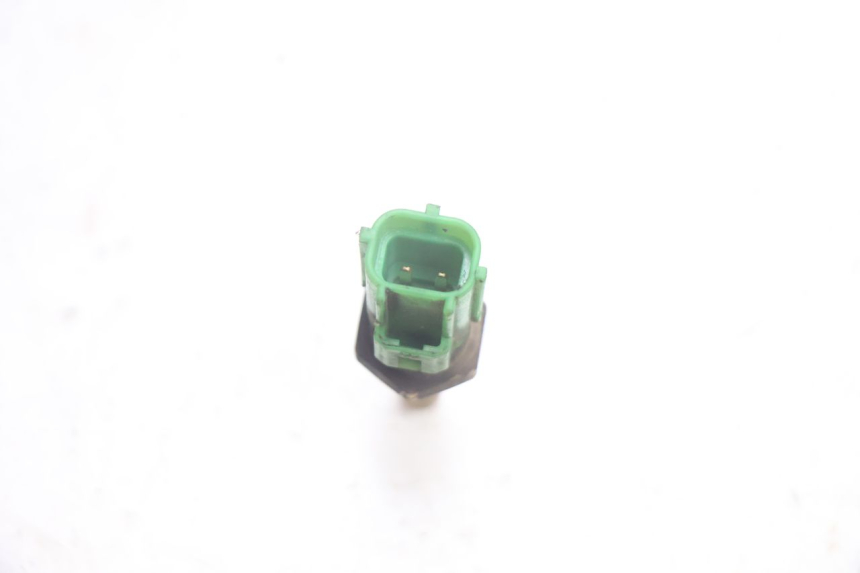 photo de SENSOR TEMPERATURA AGUA SUZUKI BURGMAN EXECUTIVE ABS 650 (2006 - 2012) - Zoom estado de uso