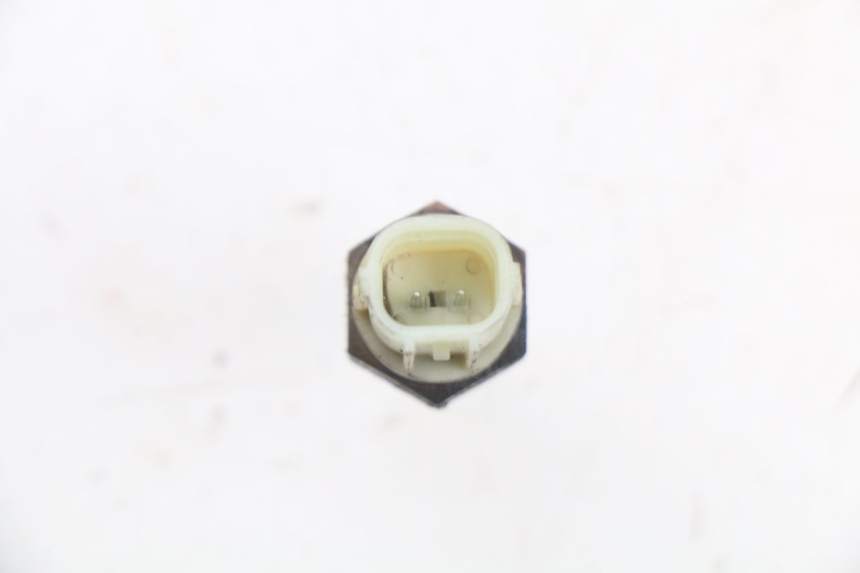 photo de SENSOR TEMPERATURA AGUA YAMAHA BW'S BWS 125 (2010 - 2013) - Zoom estado de uso