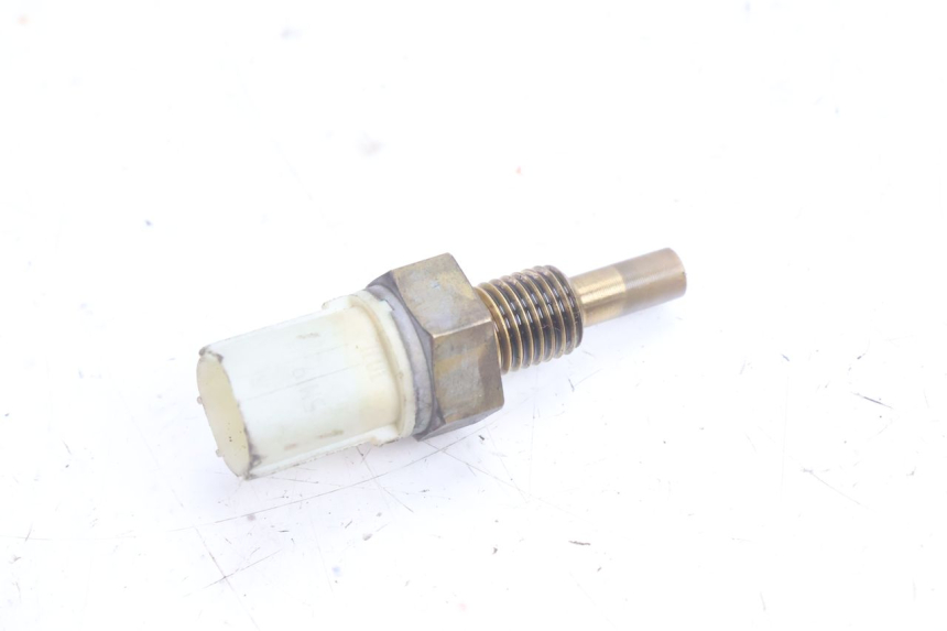 photo de SENSOR TEMPERATURA AGUA YAMAHA BW'S BWS 125 (2010 - 2013) - Detalle de la pieza