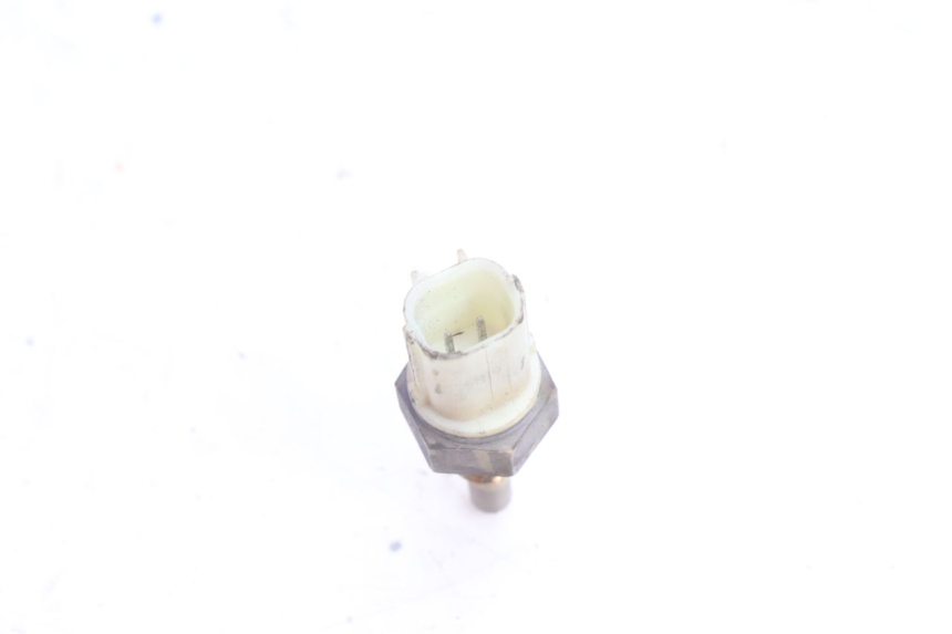 photo de SENSOR TEMPERATURA AGUA YAMAHA BW'S BWS 125 (2010 - 2013) - Otra perspectiva