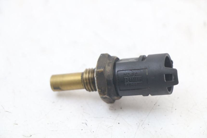 photo de SENSOR TEMPERATURA AGUA BMW C1 125 (2000 - 2003) - Zoom estado de uso