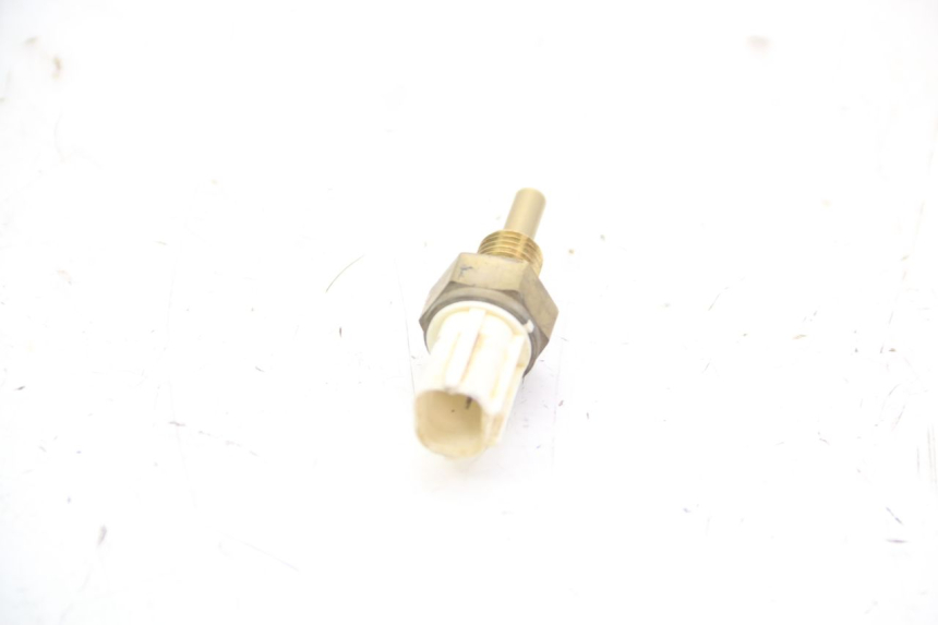 photo de SONDA DE TEMPERATURA DE AGUA HONDA CRF 250 (2010 - 2013) - Zoom estado de uso