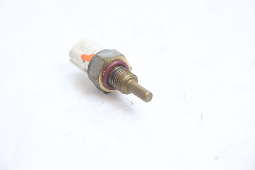 photo de SENSOR TEMPERATURA AGUA KAWASAKI ER-6 ER6 N 650 (2005 - 2009) - Zoom estado de uso