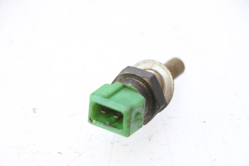 photo de SONDA DE TEMPERATURA DE AGUA HONDA FES PANTHEON 2T 125 (1998 - 2002) - Zoom estado de uso