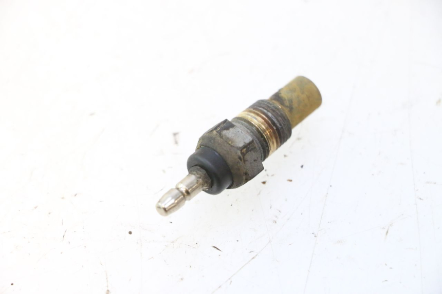 photo de SONDA DE TEMPERATURA DE AGUA HONDA FES PANTHEON 2T 125 (1998 - 2002) - Detalle de la pieza