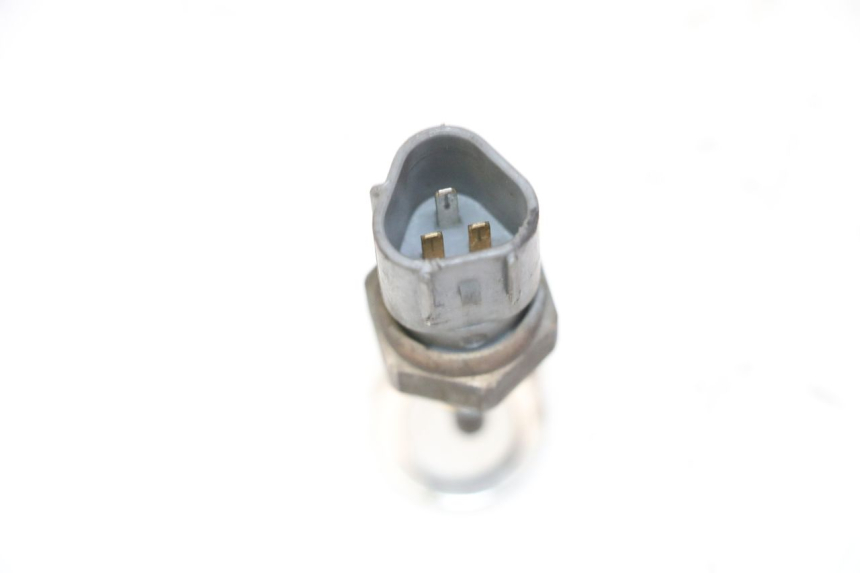 photo de SONDA DE TEMPERATURA DE AGUA HONDA FES S-WING SWING ABS 125 (2007 - 2015) - Zoom estado de uso