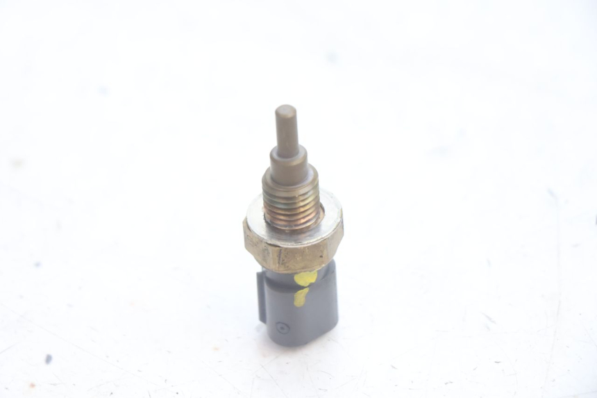 photo de SENSOR TEMPERATURA AGUA HONDA FJS SILVER WING SILVERWING 400 (2005 - 2008) - Otra perspectiva