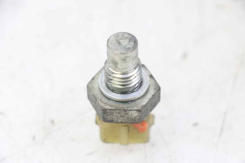 photo de SENSOR TEMPERATURA AGUA PEUGEOT JET FORCE CARBU 50 (2003 - 2016) - Detalle de la pieza