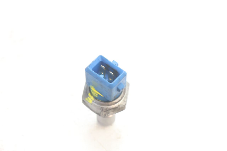 photo de SENSOR TEMPERATURA AGUA PIAGGIO LIBERTY IGET 4T 50 (2021 - 2025) - Zoom estado de uso