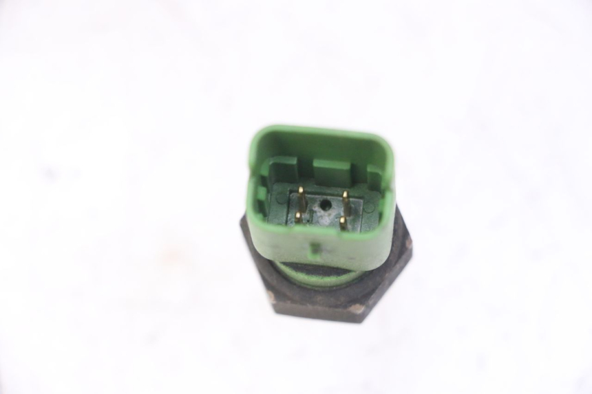 photo de SONDA DE TEMPERATURA DE AGUA PIAGGIO MP3 LT 400 (2007 - 2012) - Detalle de la pieza