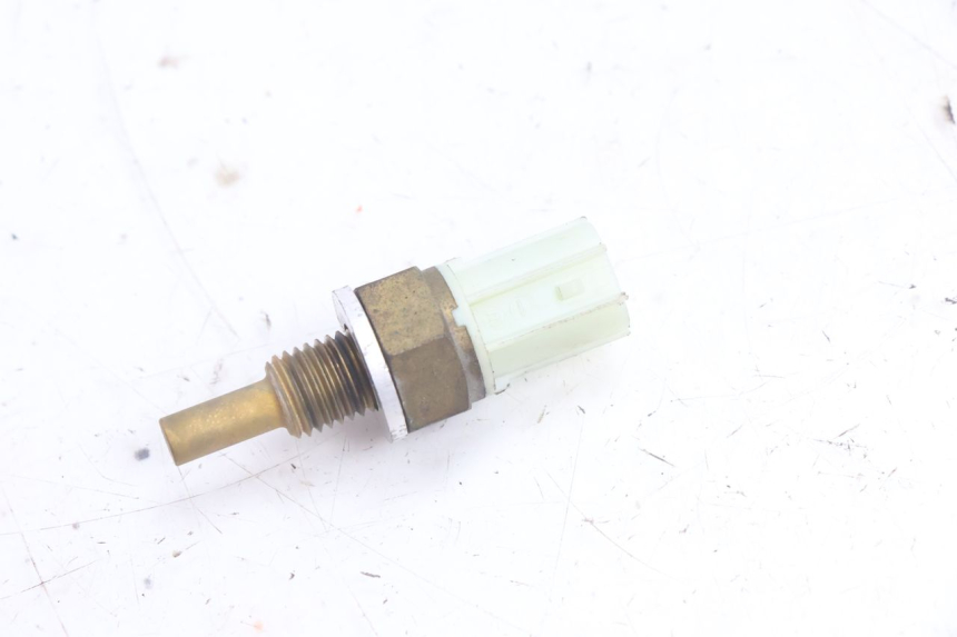 photo de SENSOR TEMPERATURA AGUA YAMAHA N-MAX NMAX 125 (2021 - 2024) - Vista principal