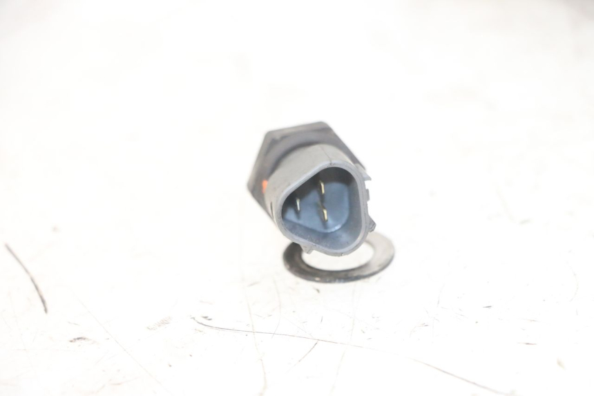 photo de SENSOR TEMPERATURA AGUA HONDA NTV DEAUVILLE ABS 700 (2007 - 2016) - Zoom estado de uso