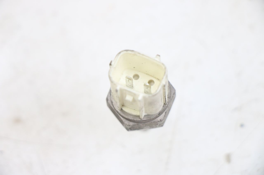 photo de SONDA DE TEMPERATURA DE AGUA HONDA PCX (JF28) 125 (2009 - 2011) - Zoom estado de uso