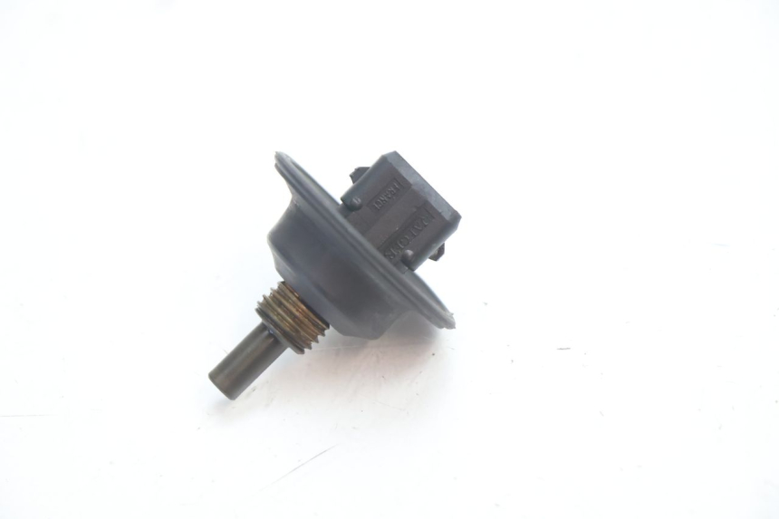 photo de SENSOR TEMPERATURA AGUA DUCATI SS IE DS CARENEE 1000 (2002 - 2006) - Zoom estado de uso