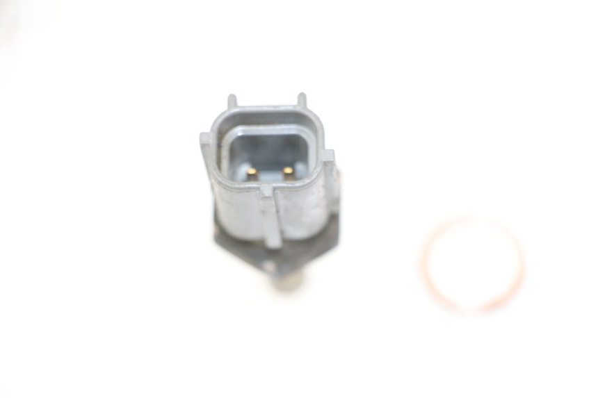 photo de SONDA DE TEMPERATURA DE AGUA SUZUKI BURGMAN 125 (2007 - 2014) - Detalle de la pieza