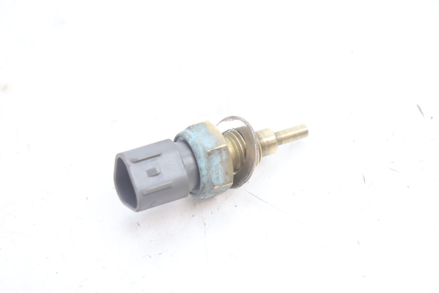 photo de SONDA DE TEMPERATURA DE AGUA HONDA VFR FI RC46 800 (1998 - 2001) - Detalle de la pieza