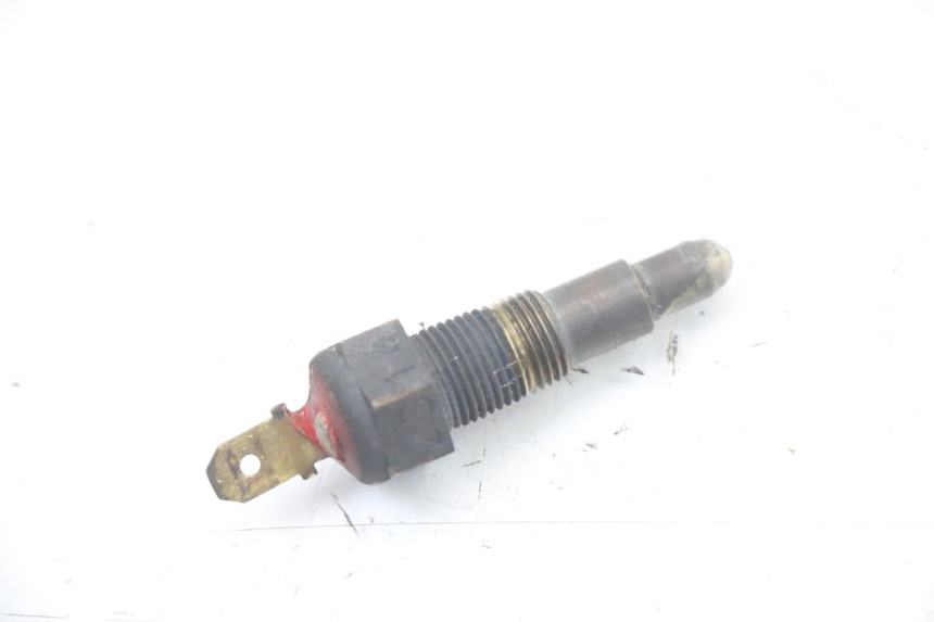 photo de SENSOR TEMPERATURA AGUA HONDA VT C2 SHADOW 750 (1997 - 2001) - Detalle de la pieza