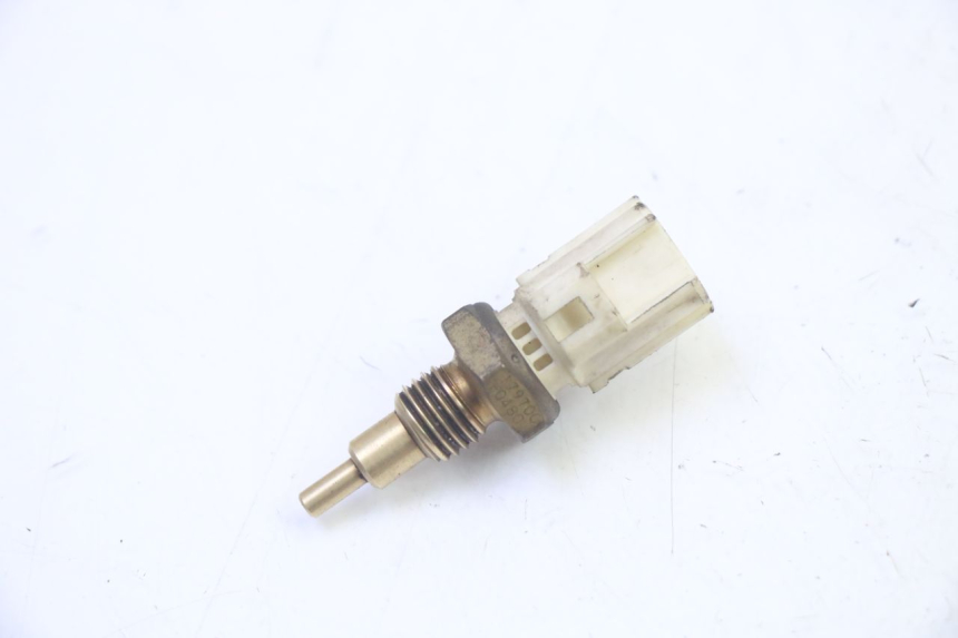 photo de SONDA DE TEMPERATURA DE AGUA YAMAHA X-MAX XMAX 250 (2006 - 2009) - Vista principal