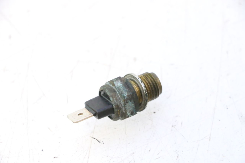 photo de SONDA DE TEMPERATURA DE AGUA PIAGGIO X9 EVOLUTION 125 (2003 - 2007) - Zoom estado de uso