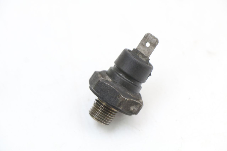 photo de SENSOR TEMPERATURA AGUA PIAGGIO X9 125 (2000 - 2003) - Detalle de la pieza