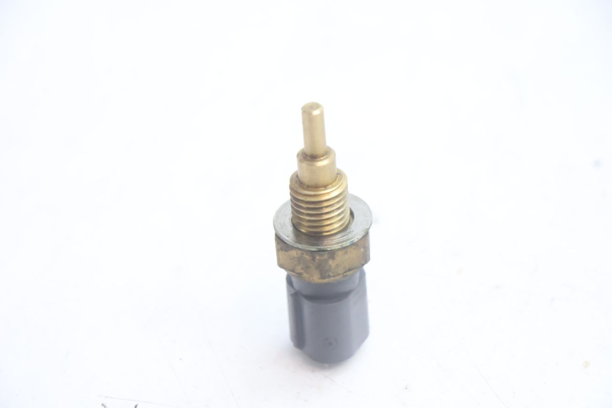photo de SENSOR TEMPERATURA AGUA HONDA XLV VARADERO 125 (2007 - 2012) - Zoom estado de uso
