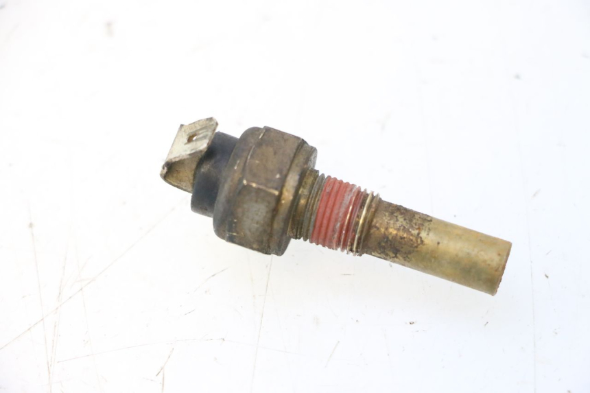 photo de SENSOR TEMPERATURA AGUA YAMAHA YP MAJESTY 125 (2007 - 2010) - Detalle de la pieza