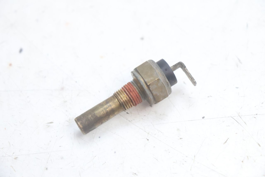 photo de SENSOR TEMPERATURA AGUA YAMAHA YP MAJESTY 125 (2002 - 2006) - Vista principal