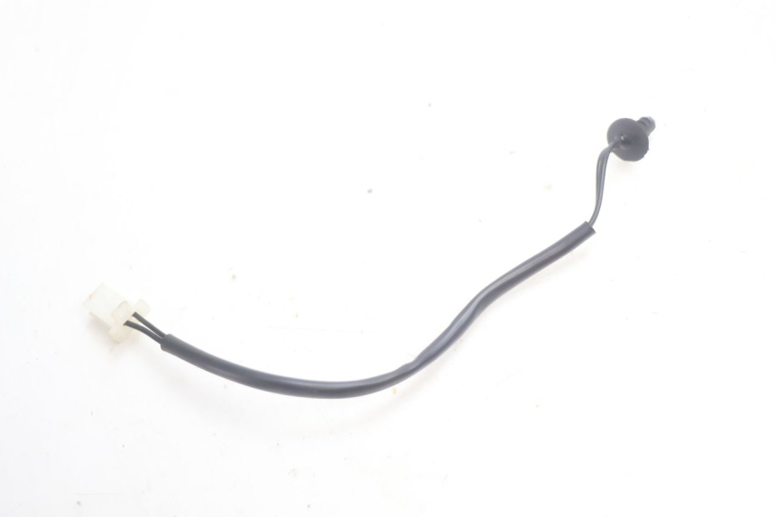 photo de SENSOR TEMPERATURA EXTERIOR PIAGGIO MP3 HPE 530 (2022 - 2026) - Otra perspectiva