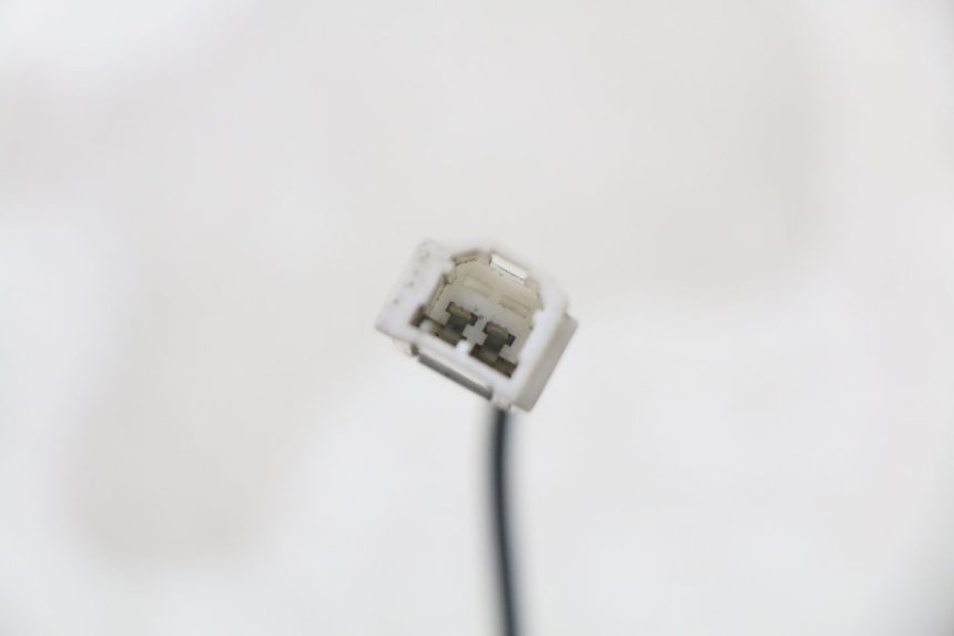 photo de SONDA DE TEMPERATURA EXTERIOR PEUGEOT SATELIS 125 (2010 - 2012) - Otra perspectiva