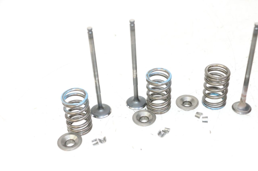 photo de VALVULA MOTOR SUZUKI BURGMAN 125 (2007 - 2014) - Vista general del producto