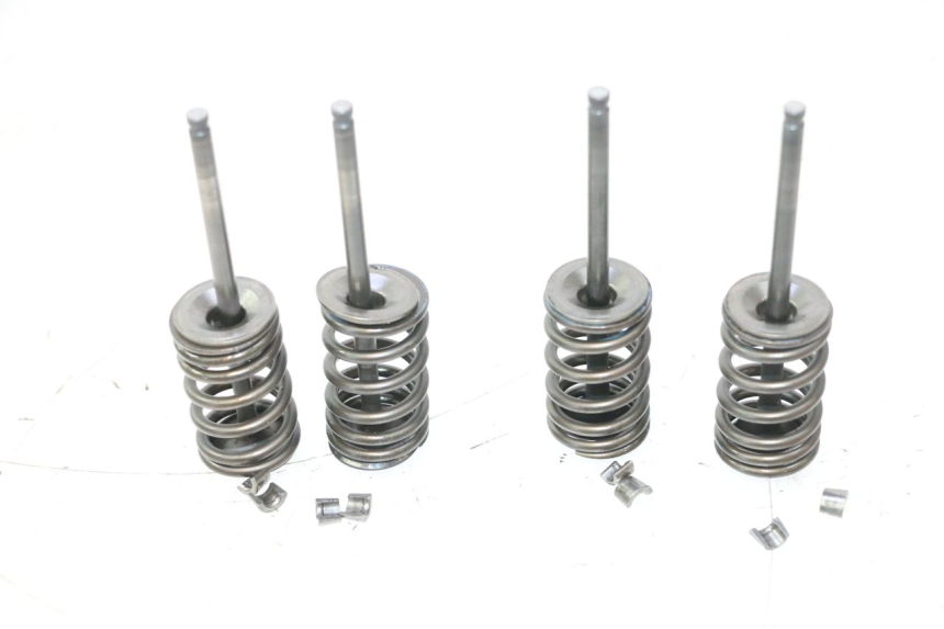 photo de VALVULA MOTOR SUZUKI BURGMAN 125 (2007 - 2014) - Detalle de la pieza