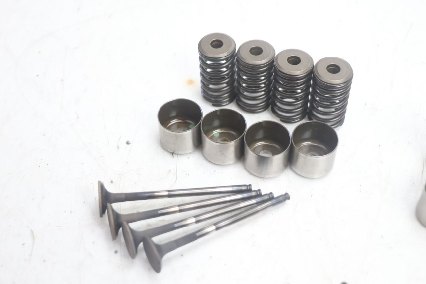 photo de VALVULA MOTOR HONDA FJS SILVER WING SILVERWING 400 (2005 - 2008) - Detalle de la pieza