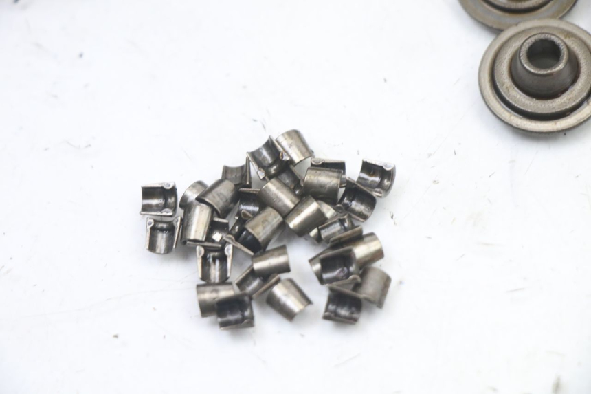 photo de VALVULA MOTOR YAMAHA FZ6 FAZER S2 600 (2007 - 2011) - Características distintivas