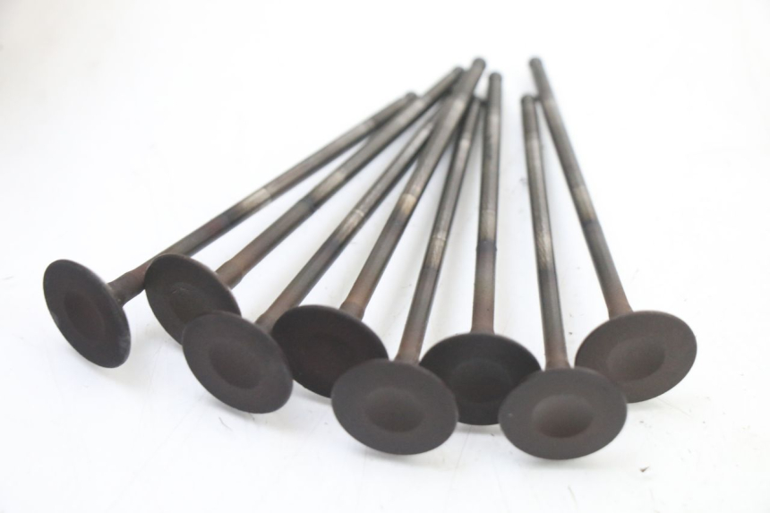 photo de VALVULA MOTOR YAMAHA FZ6 FAZER S2 600 (2007 - 2011) - Primer plano técnico