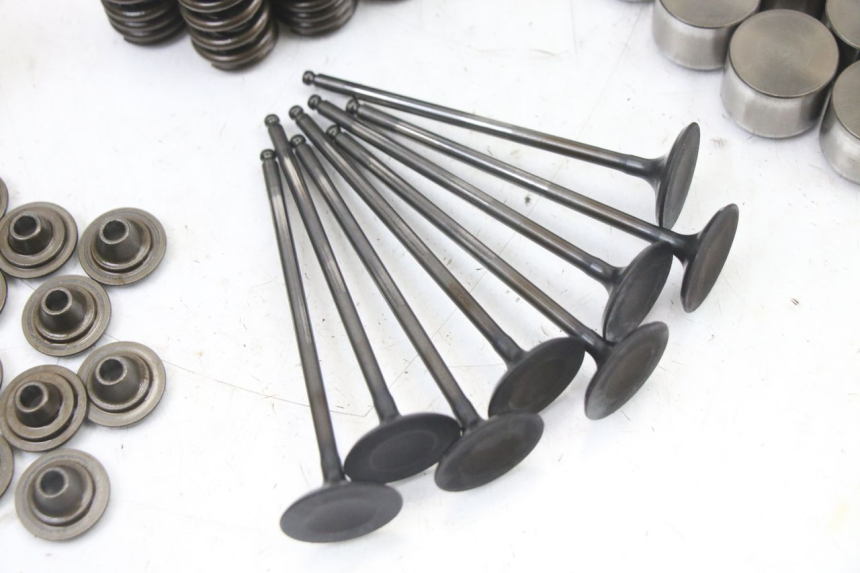 photo de VALVULA MOTOR YAMAHA FZ6 FAZER S2 600 (2007 - 2011) - Estado de la superficie y material