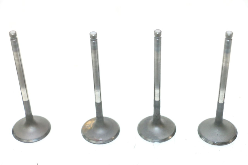 photo de VALVULA MOTOR SUZUKI GSF N BANDIT 1200 (2001 - 2005) - Primer plano técnico