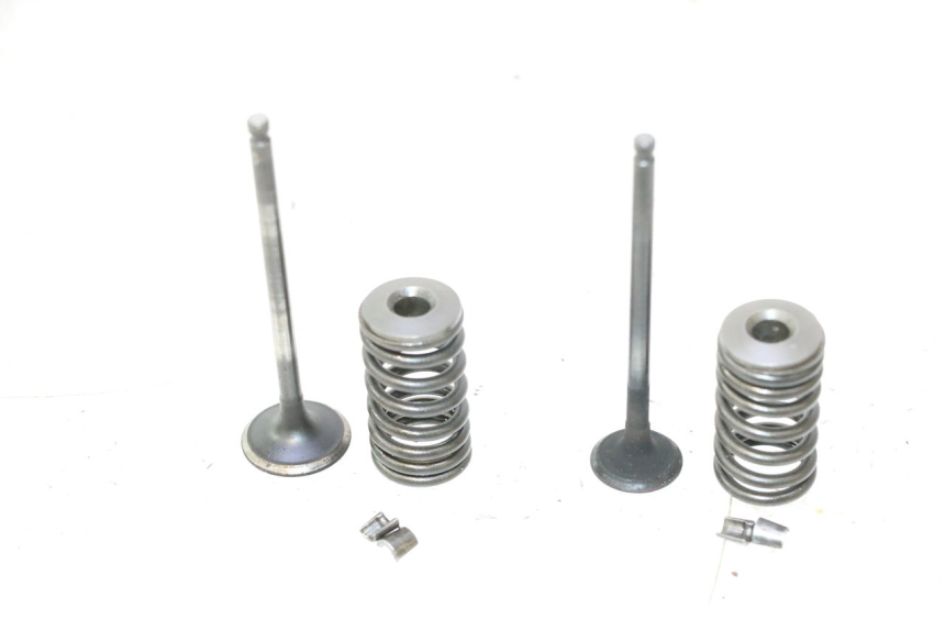 photo de VALVULA MOTOR PEUGEOT KISBEE 4T 50 (2010 - 2017) - Detalle de la pieza