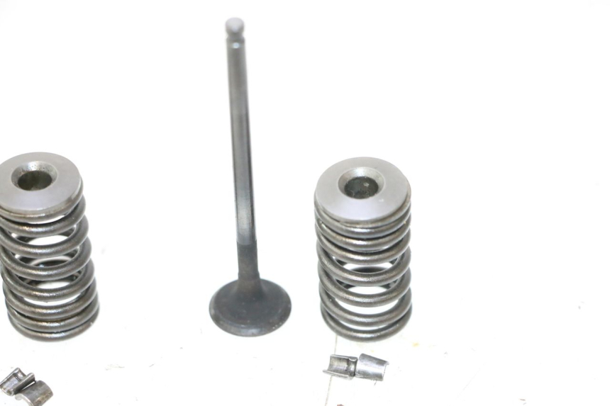 photo de VALVULA MOTOR PEUGEOT KISBEE 4T 50 (2010 - 2017) - Vista general del producto
