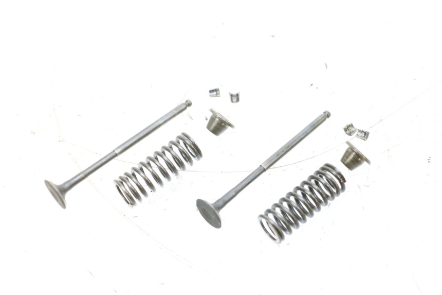 photo de VALVULA MOTOR YAMAHA NEOS NEO'S 4T 50 (2008 - 2016) - Detalle de la pieza