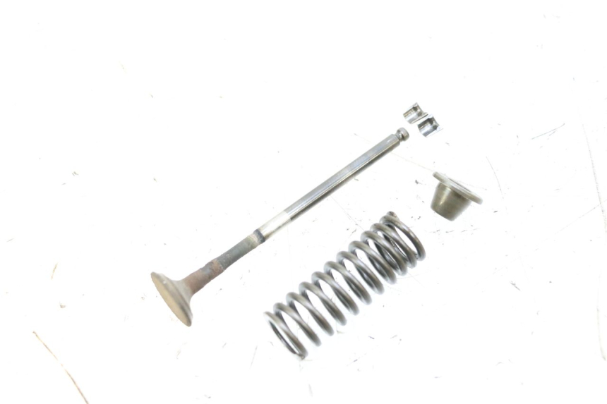 photo de VALVULA MOTOR YAMAHA NEOS NEO'S 4T 50 (2008 - 2016) - Detalles de los puntos de fijación