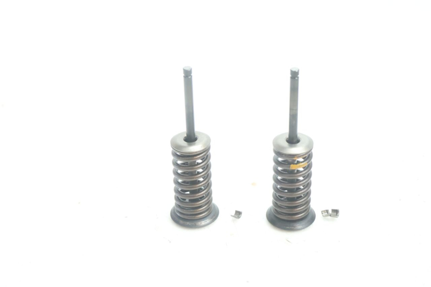 photo de VALVULA MOTOR BOOM TRIKE FUN 500 (2004 - 2010) - Primer plano técnico