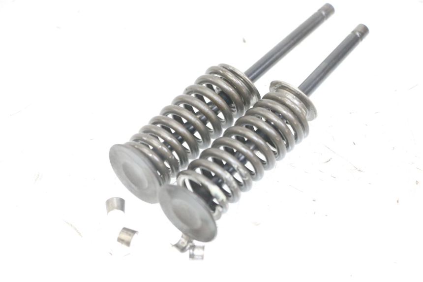 photo de VALVULA MOTOR PIAGGIO VESPA GRANTURISMO 200 (2004 - 2005) - Estado de la superficie y material