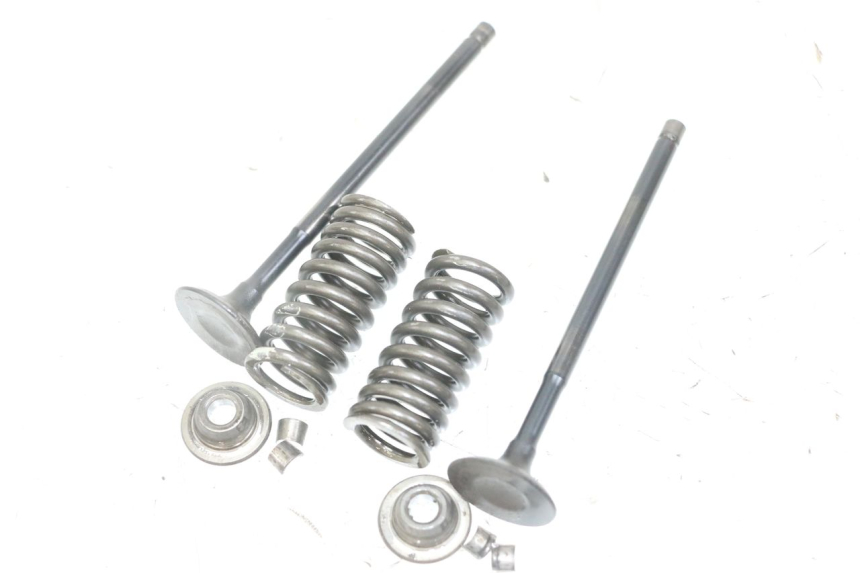 photo de VALVULA MOTOR PIAGGIO VESPA GRANTURISMO 200 (2004 - 2005) - Recambio usado revisado