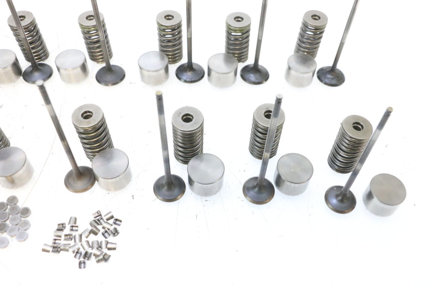 photo de VALVULA MOTOR YAMAHA XJ6 600 (2008 - 2016) - Otra vista del artículo