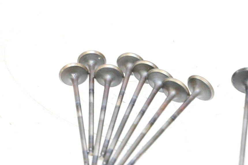 photo de VALVULA MOTOR YAMAHA XJ6 600 (2008 - 2016) - Zoom estado de uso