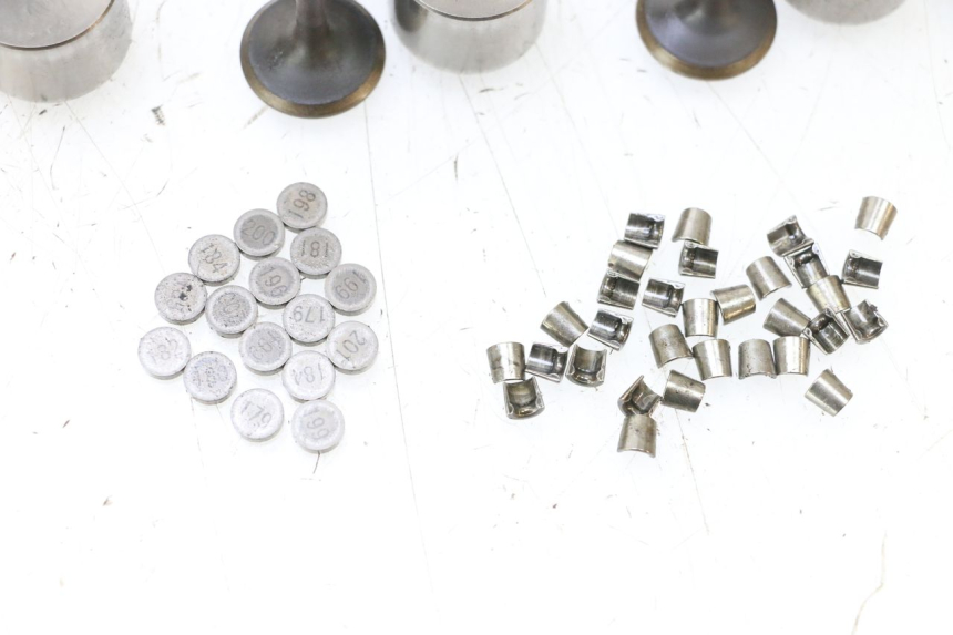 photo de VALVULA MOTOR YAMAHA XJ6 600 (2008 - 2016) - Recambio usado revisado